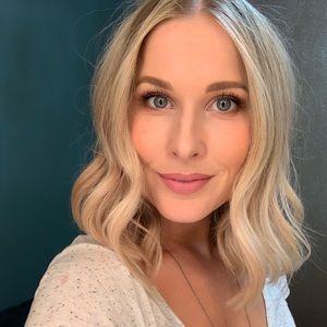 Meet your Posher, Courtney